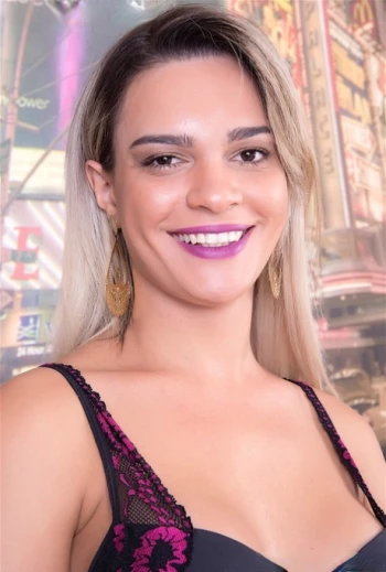 ポルノスター Mel Almeida